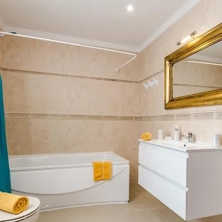 Tamarindos By * 拉·奥利瓦