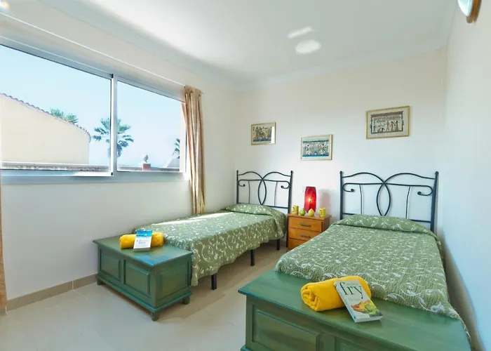 ヴィラ Tamarindos By *